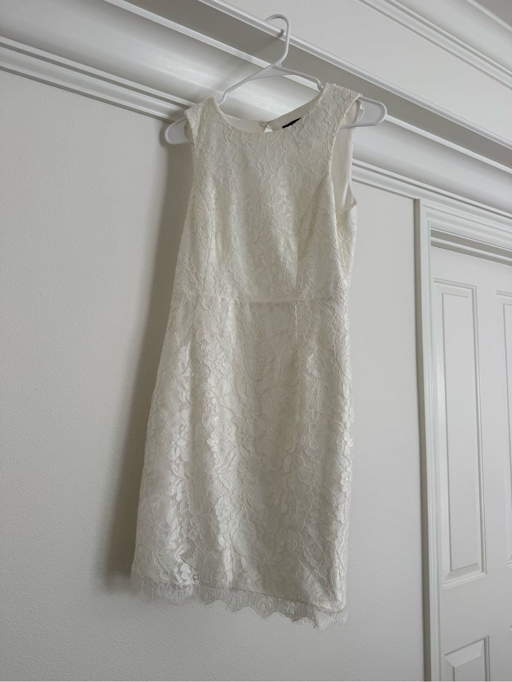Lulu's Ivory Lace Sleeveless Sheath Dress
